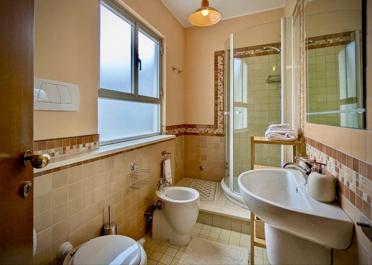Ensuite bathroom with walk-in shower